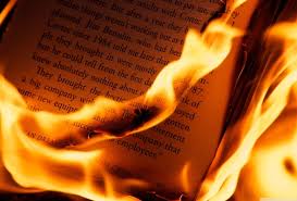 книги в огне