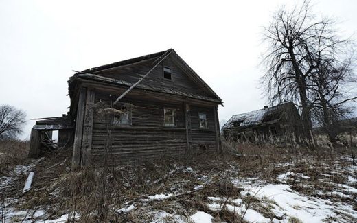 старый деревянный дом