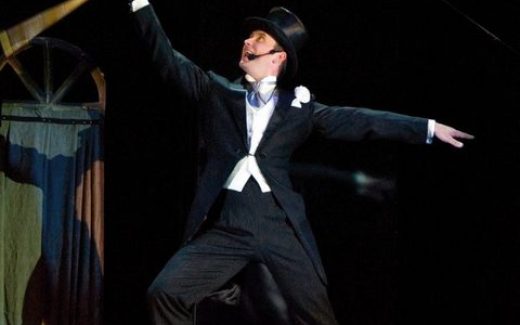 моносспектакль Максима Булгакова "Мой МАЯКовский" в Сумах