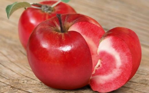 яблоки с красной мякотью