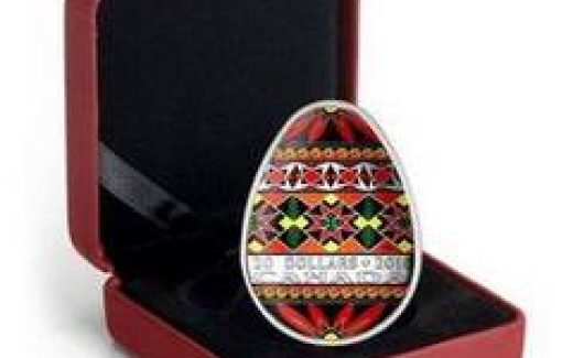 монета Канады в форме яйца