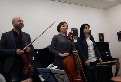 Ека Шаманаури (фортепиано), Кирилл Шарапов (скрипка) и Анна Щербина (виолончель)