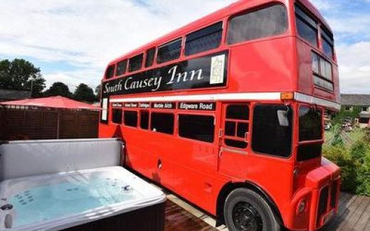 отель в двухъярусном автобусе (даблдекере)