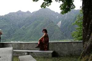 Женщина и горы