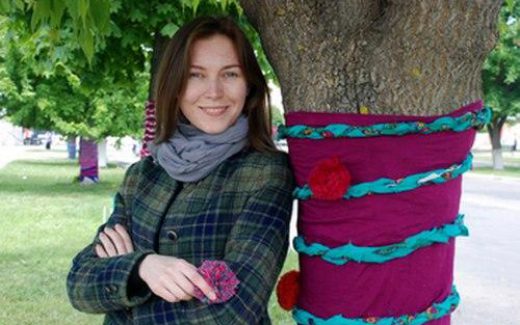 Мария Радионова инсталляция "Яркое дерво"