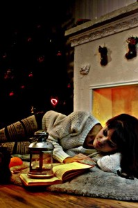 вечер, книга, девушка, камин