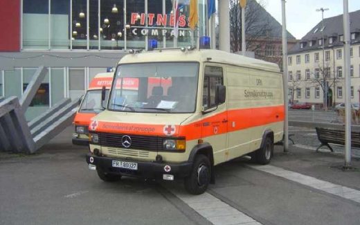 "скорая помощь" мерседес