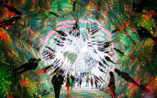 интерактивный калейдоскоп расположился на небольшом участке от станции метро Waterloo до района Southbank