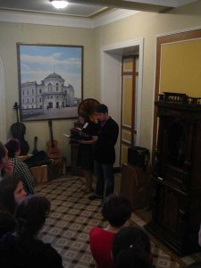 симфонион и другие музыкальные инструменты в сумском краеведческом музее