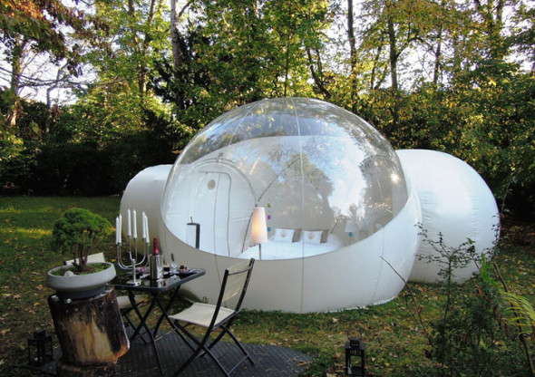 прозрачная палатка-пузырь от французких дизайнеров