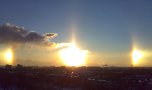 явление Гало: В небе над Челябинском взошло три Солнца