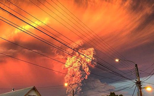 проснулся вулкан Кальбуко в Чили