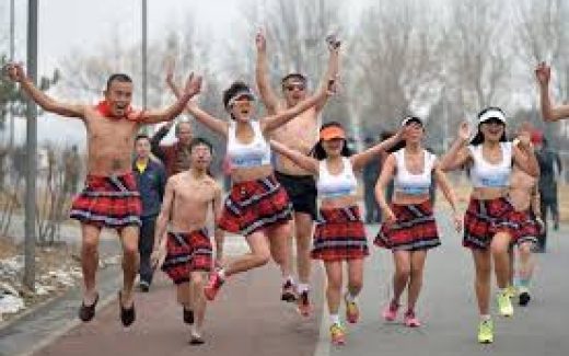 забег в юбках