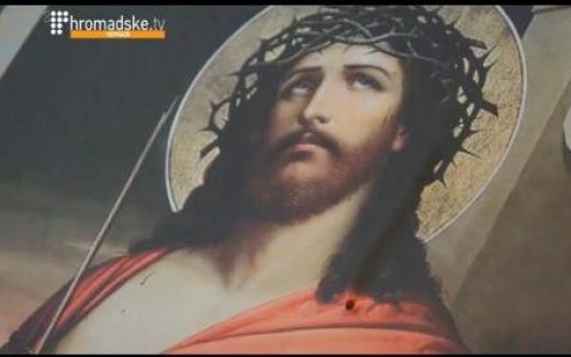 Страсная икона закровоточила